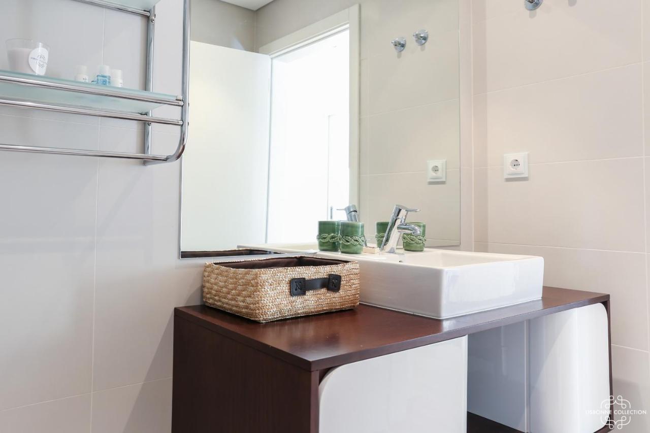 Azulejos' Charming Apartment With Terrace 2 By Lisbonne Collection Esterno foto